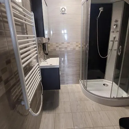 Kinizsi Udvar Apartmanhaz Balatonboglár Exterior photo