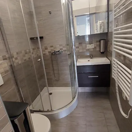 Kinizsi Udvar Apartmanhaz Balatonboglár Exterior photo