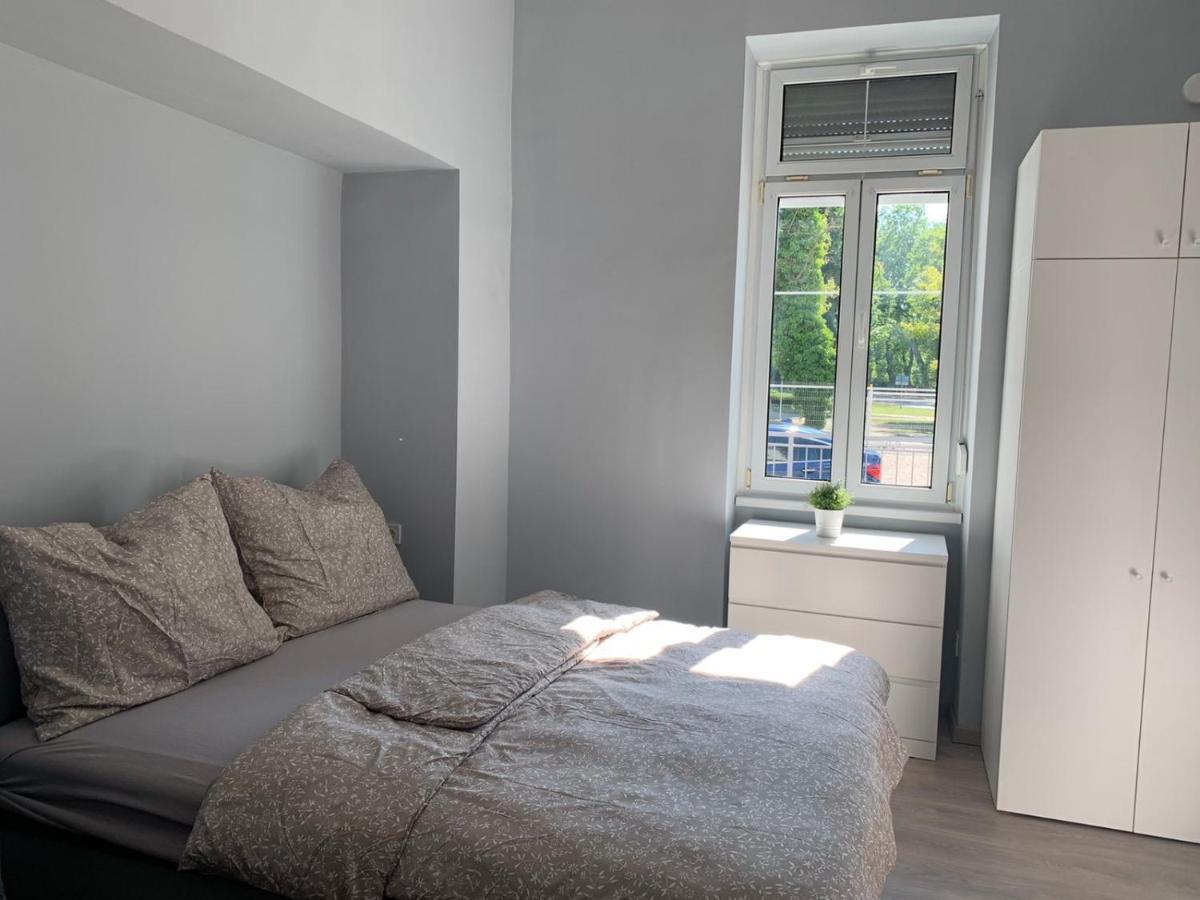 Kinizsi Udvar Apartmanhaz Balatonboglár