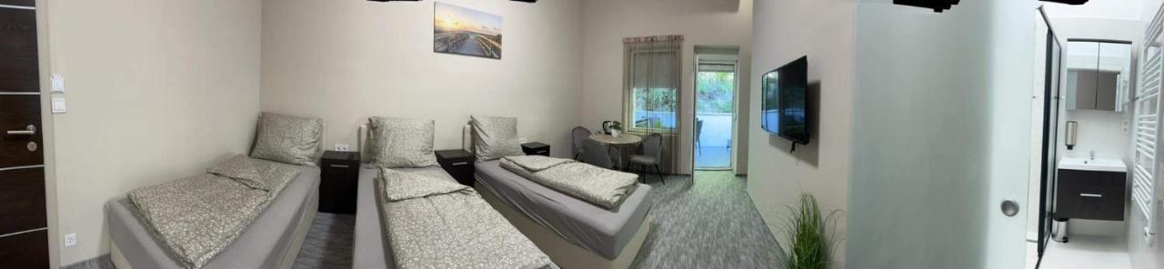 Kinizsi Udvar Apartmanhaz * Balatonboglár