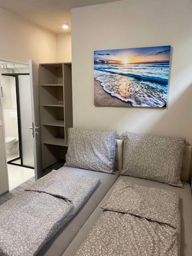 Kinizsi Udvar Apartmanhaz *