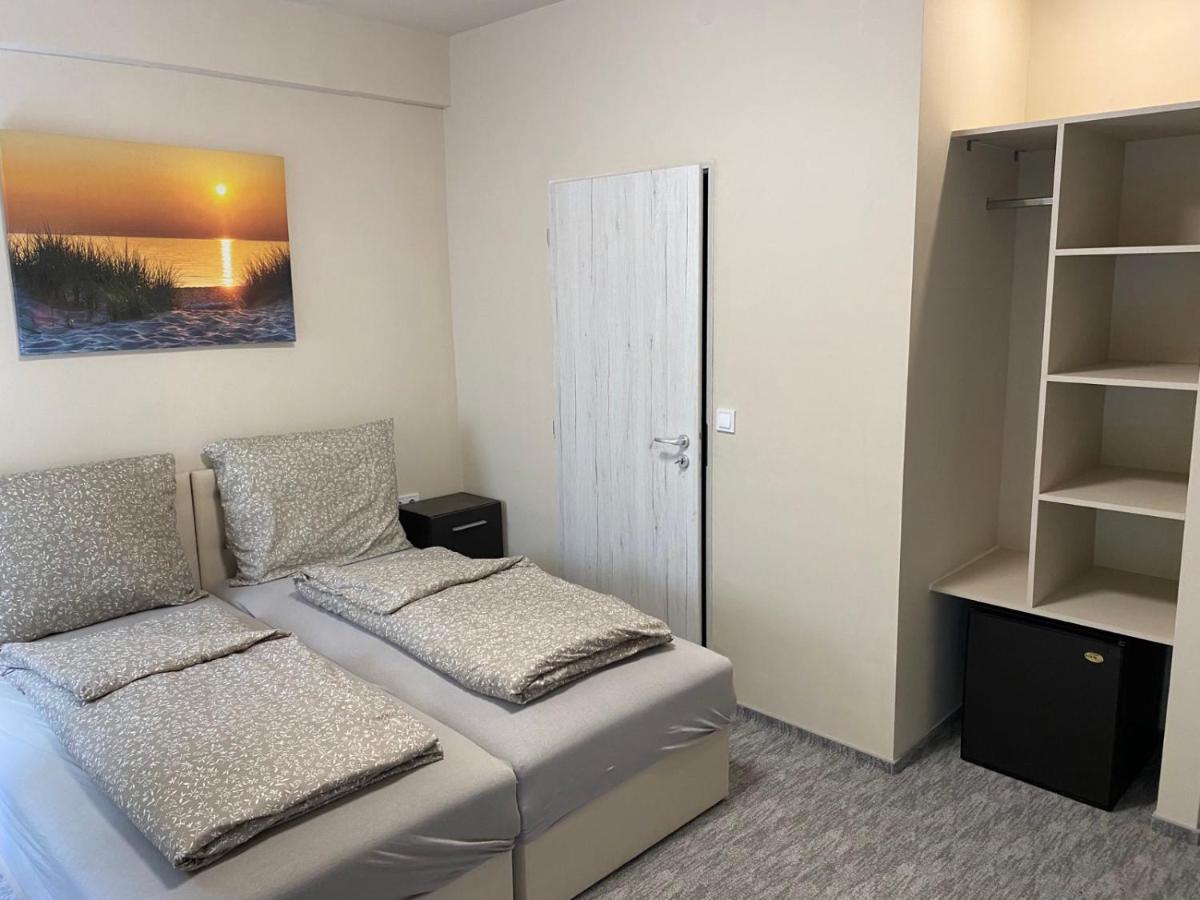 Kinizsi Udvar Apartmanhaz *