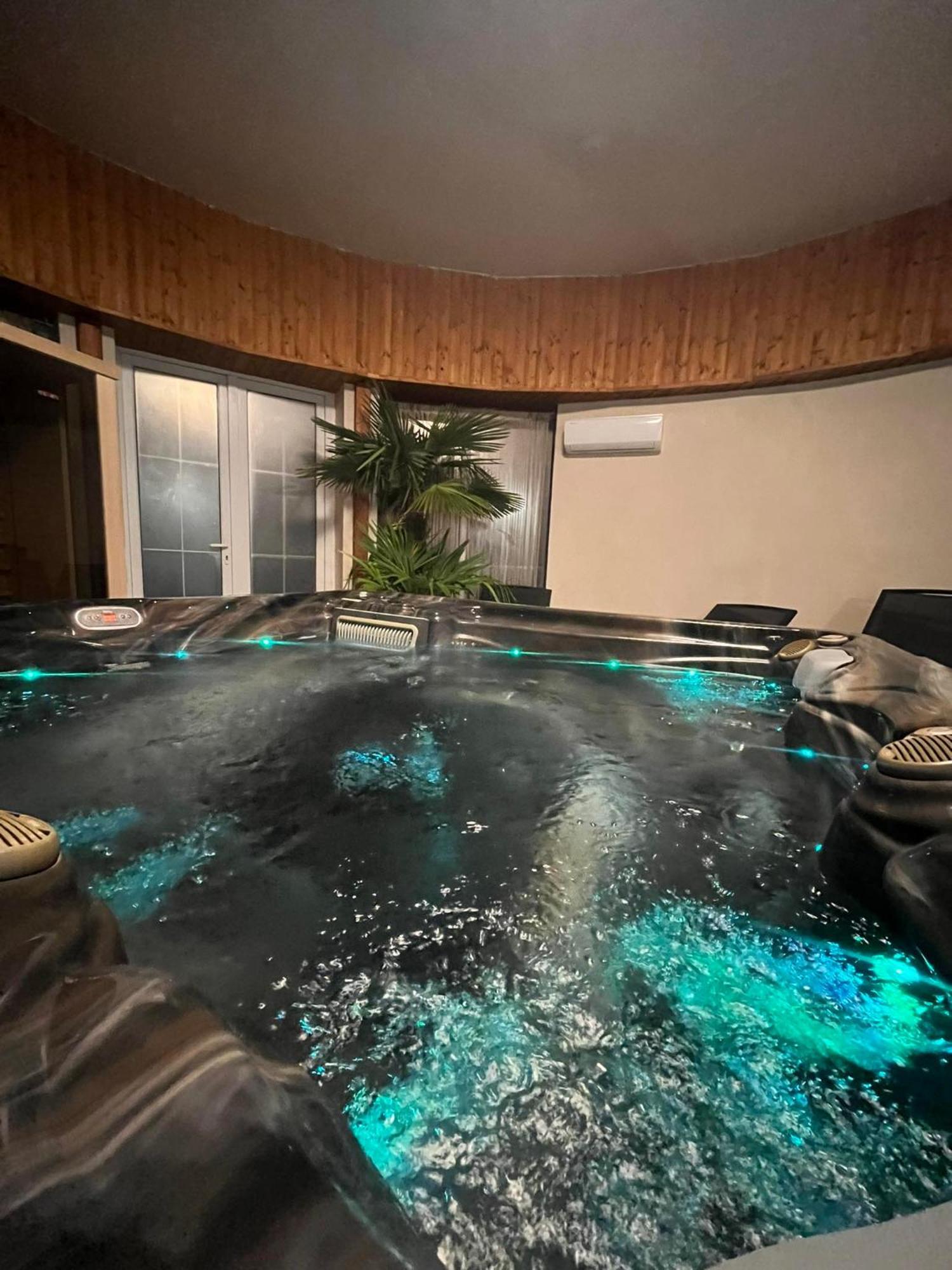 Kinizsi Udvar Apartmanhaz *