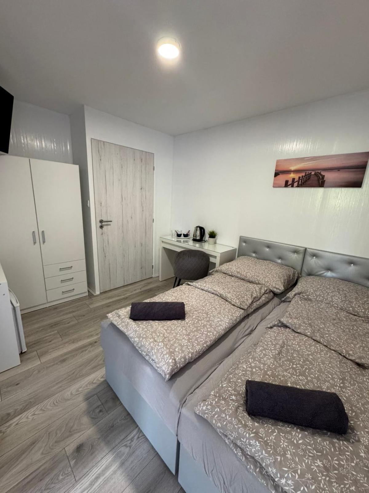 Kinizsi Udvar Apartmanhaz Aparthotel Balatonboglár