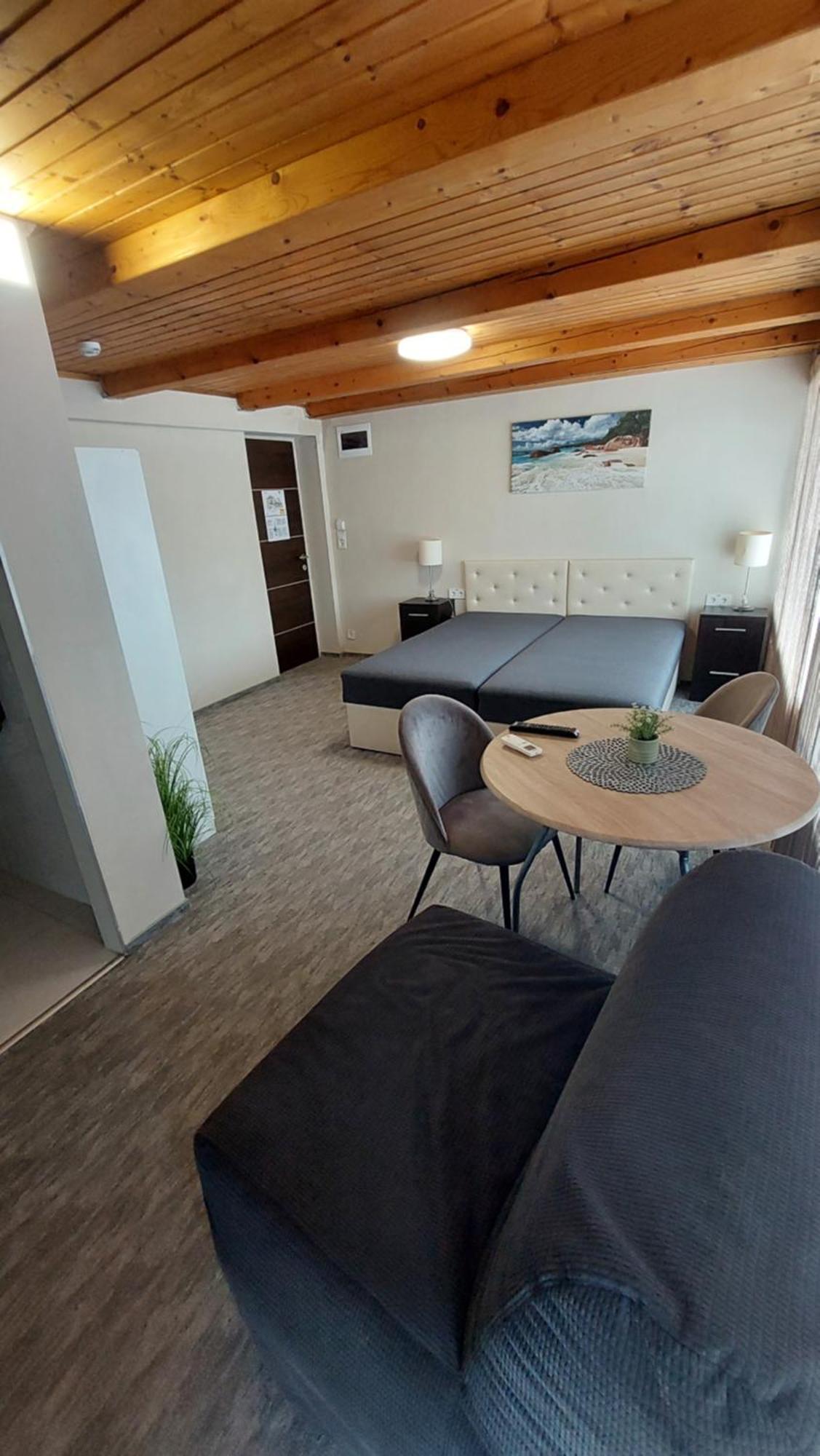 Aparthotel Kinizsi Udvar Apartmanhaz