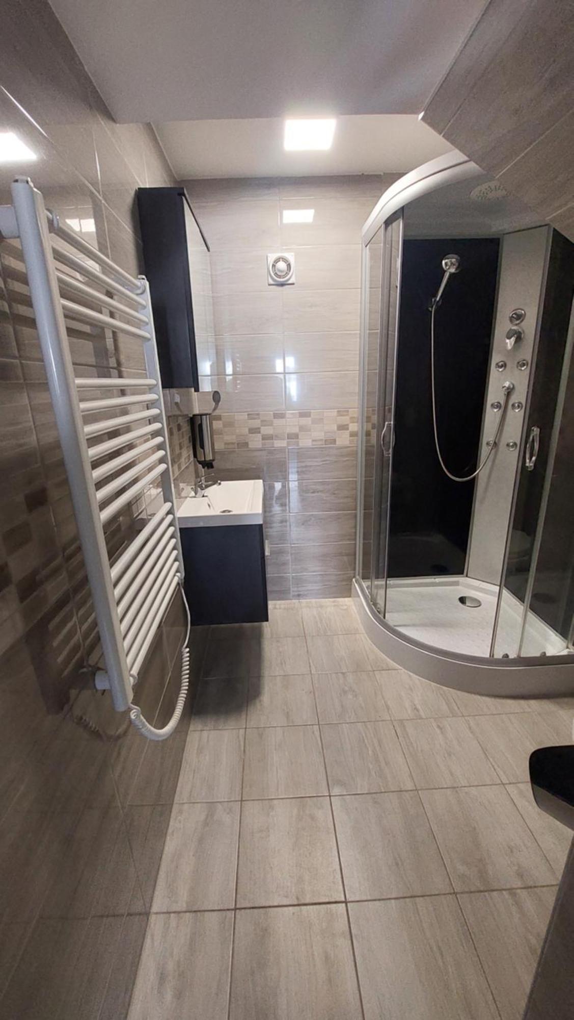 Kinizsi Udvar Apartmanhaz Balatonboglár
