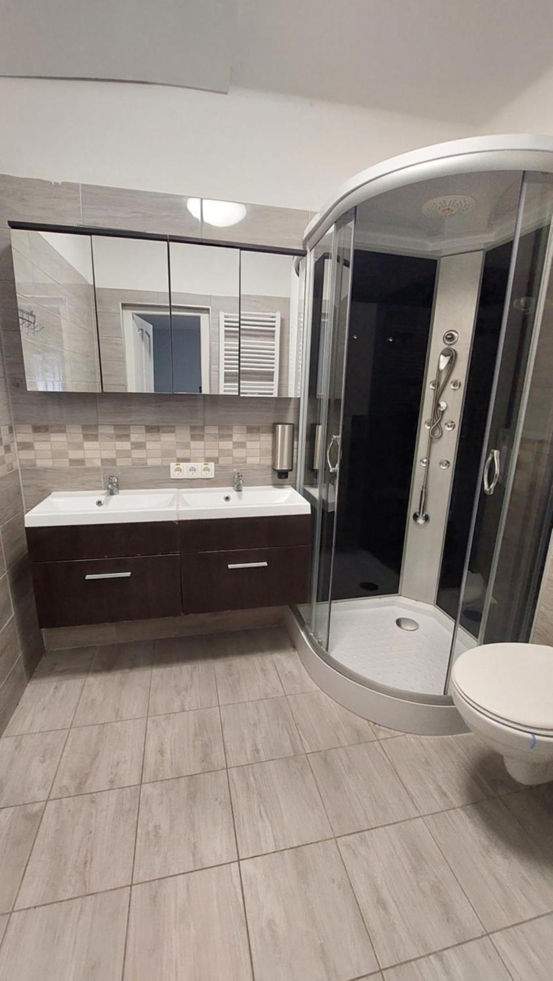 Kinizsi Udvar Apartmanhaz